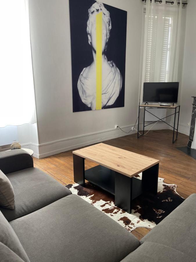 Appartement Standing Невер Екстериор снимка
