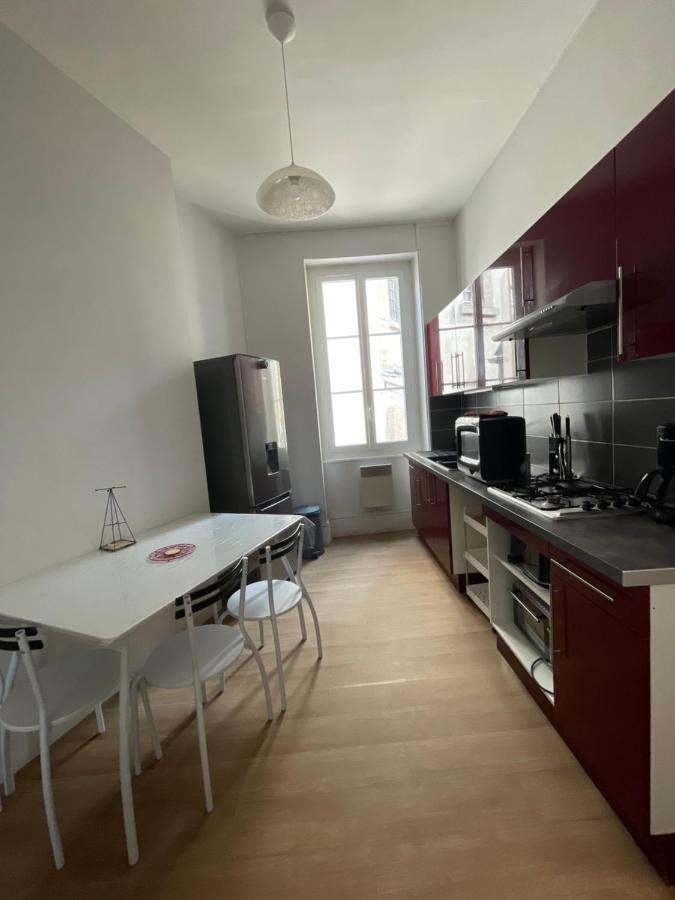 Appartement Standing Невер Екстериор снимка