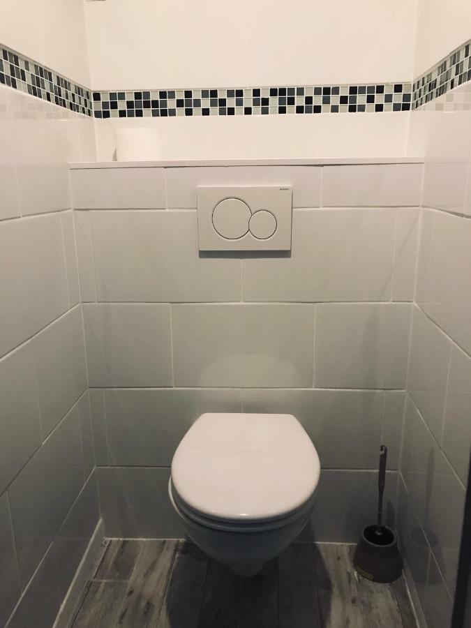 Appartement Standing Невер Екстериор снимка